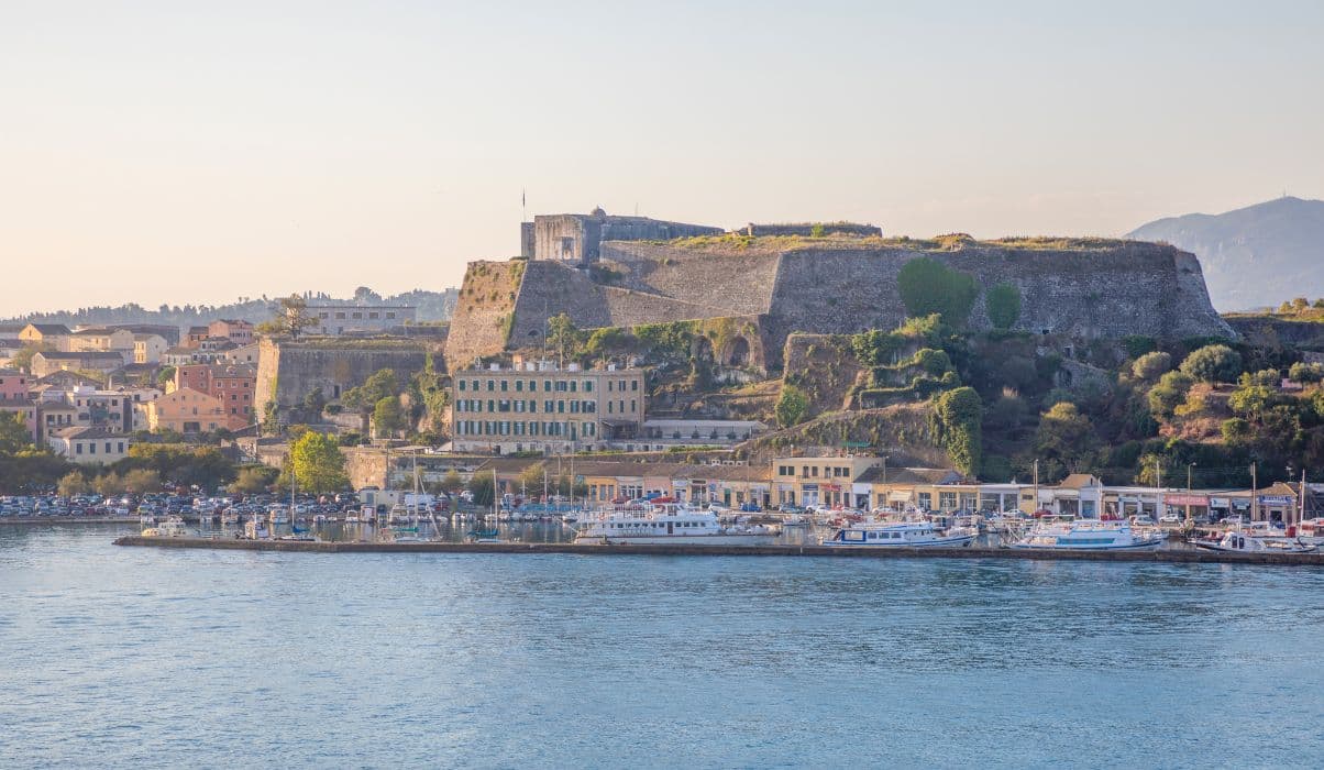 New Fortress (Neo Frourio)