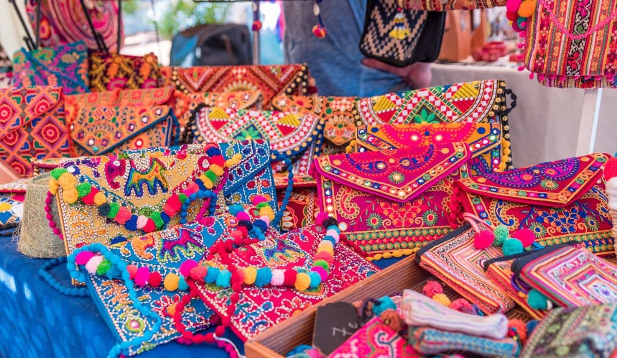Explore Hippy Markets