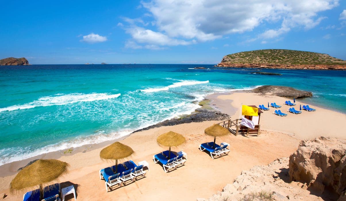 Relax on Ibiza’s Stunning Beaches