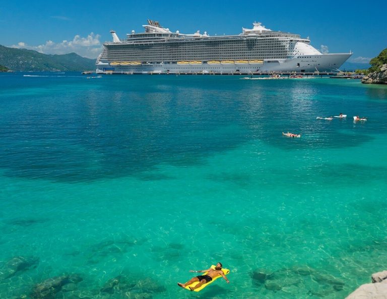 10 Reasons To Go On A Royal Caribbean Cruise - Click&Go Holidays Travel ...